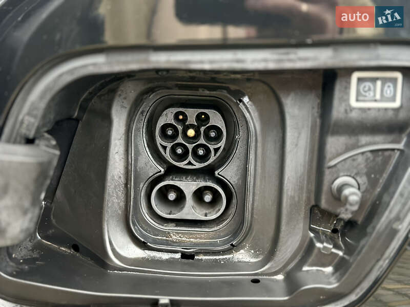 Позашляховик / Кросовер Peugeot e-2008 2020 в Самборі