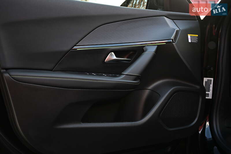 Внедорожник / Кроссовер Peugeot e-2008 2021 в Львове