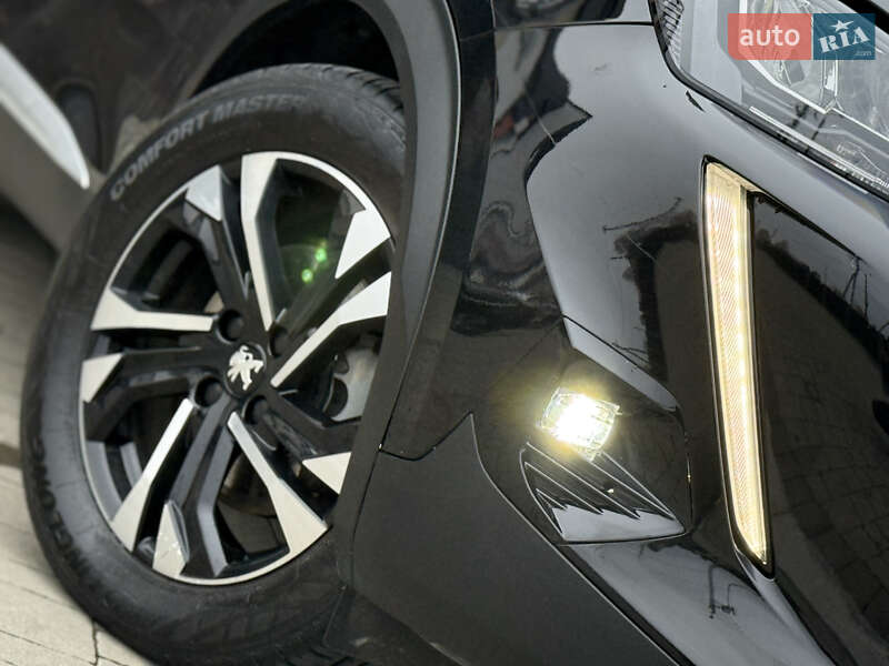 Внедорожник / Кроссовер Peugeot e-2008 2021 в Дрогобыче