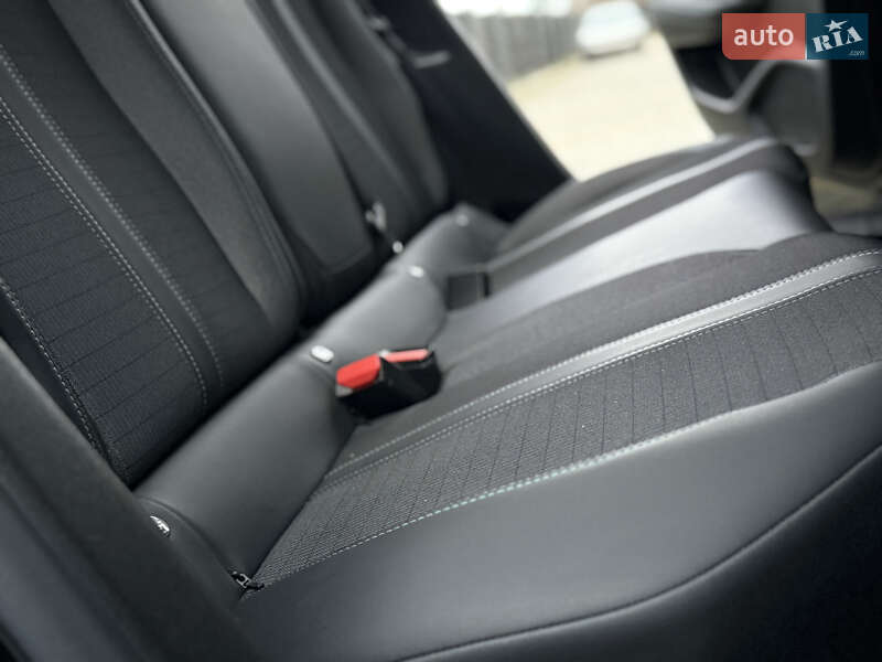 Внедорожник / Кроссовер Peugeot e-2008 2021 в Дрогобыче