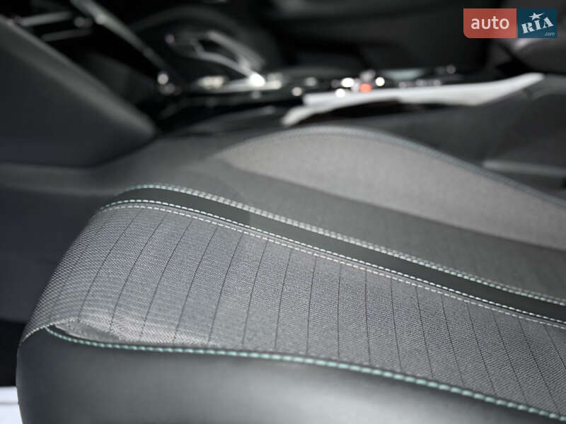 Внедорожник / Кроссовер Peugeot e-2008 2021 в Дрогобыче