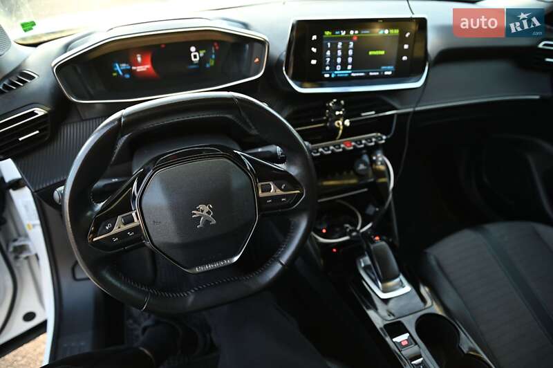 Внедорожник / Кроссовер Peugeot e-2008 2021 в Ровно