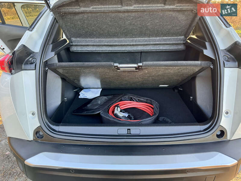 Внедорожник / Кроссовер Peugeot e-2008 2020 в Броварах фото 17 Внедорожник / Кроссовер Peugeot e-2008 2020 в Броварах