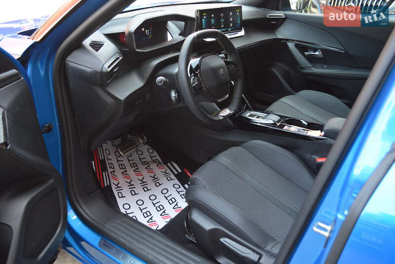 Внедорожник / Кроссовер Peugeot e-2008 2022 в Львове