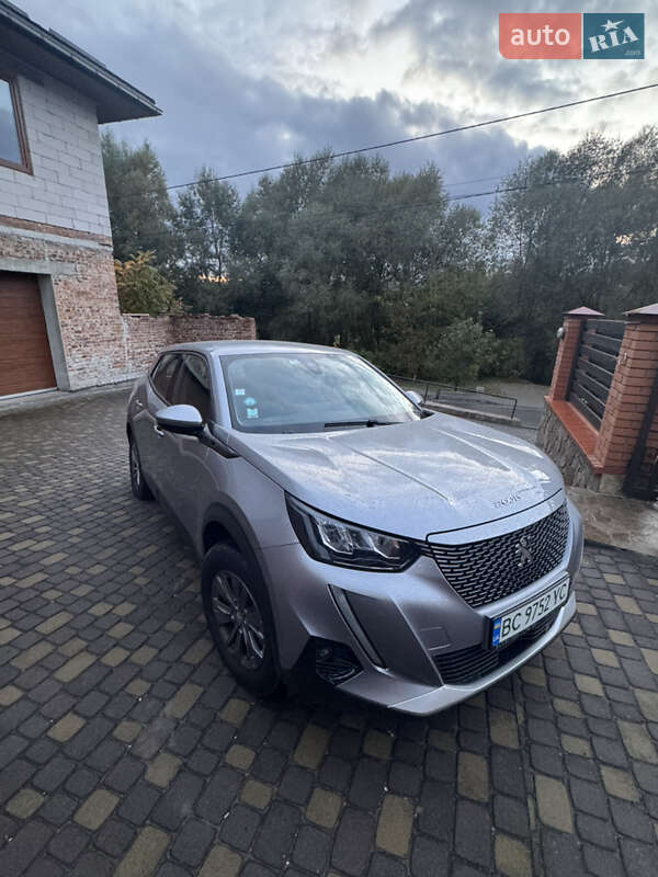 Позашляховик / Кросовер Peugeot e-2008 2021 в Львові