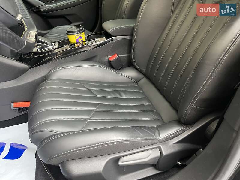 Внедорожник / Кроссовер Peugeot e-2008 2021 в Тернополе