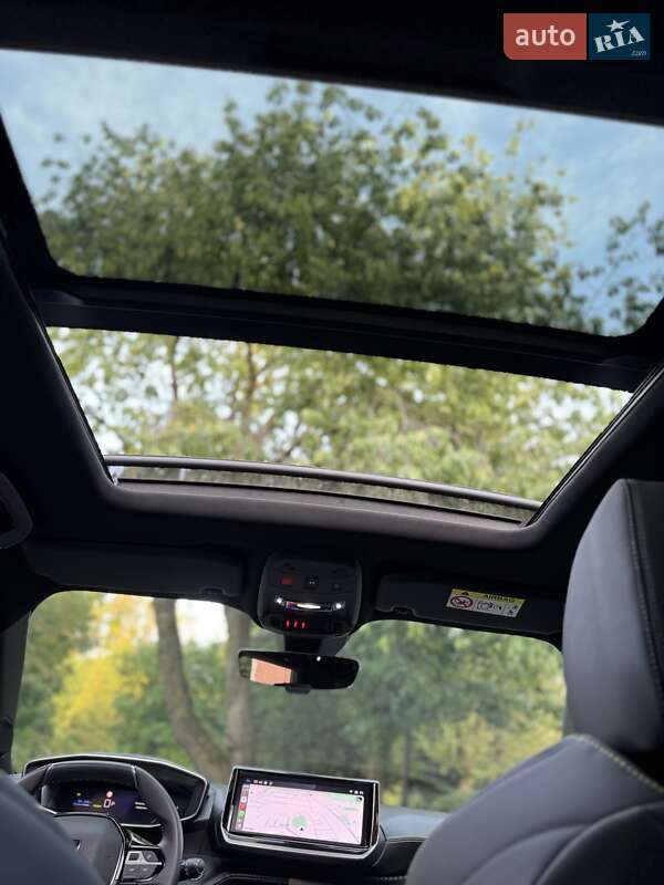 Внедорожник / Кроссовер Peugeot e-2008 2024 в Львове