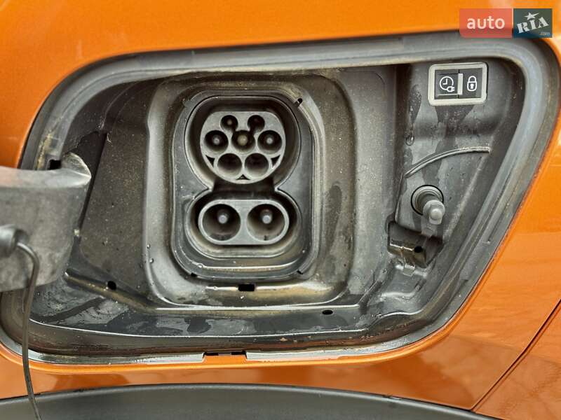 Внедорожник / Кроссовер Peugeot e-2008 2021 в Дрогобыче фото 36 Внедорожник / Кроссовер Peugeot e-2008 2021 в Дрогобыче