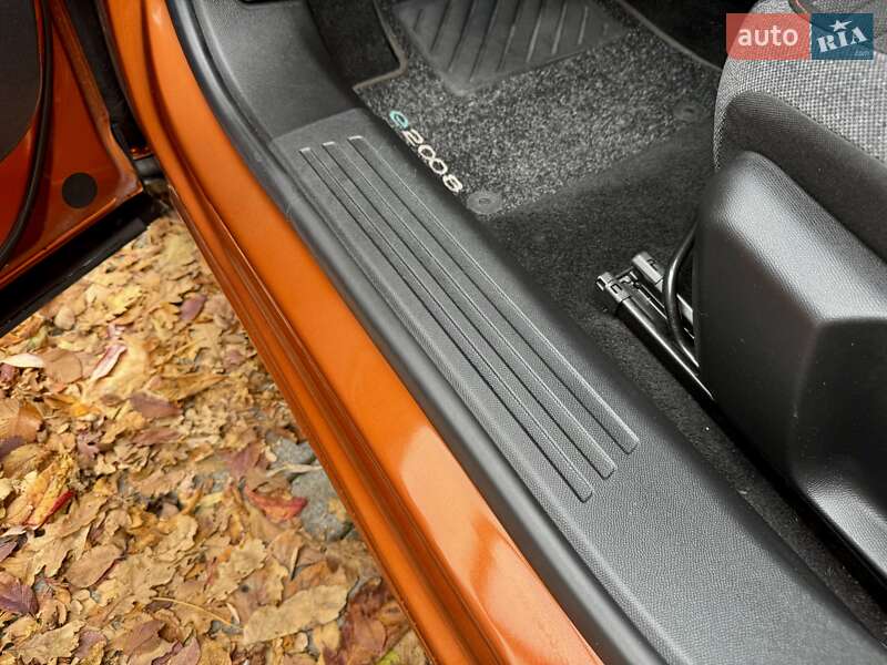 Внедорожник / Кроссовер Peugeot e-2008 2021 в Дрогобыче фото 44 Внедорожник / Кроссовер Peugeot e-2008 2021 в Дрогобыче