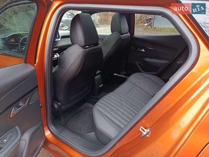 Внедорожник / Кроссовер Peugeot e-2008 2020 в Дубно