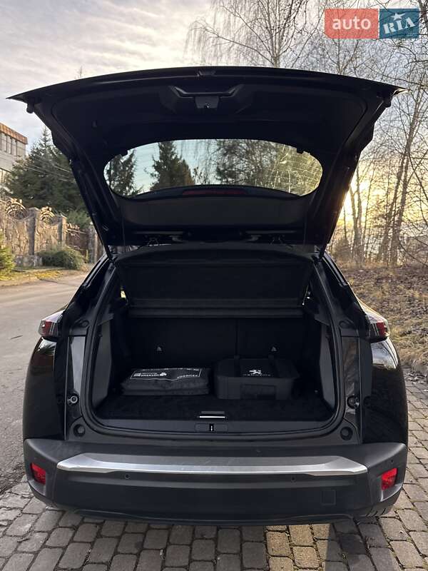 Позашляховик / Кросовер Peugeot e-2008 2020 в Львові