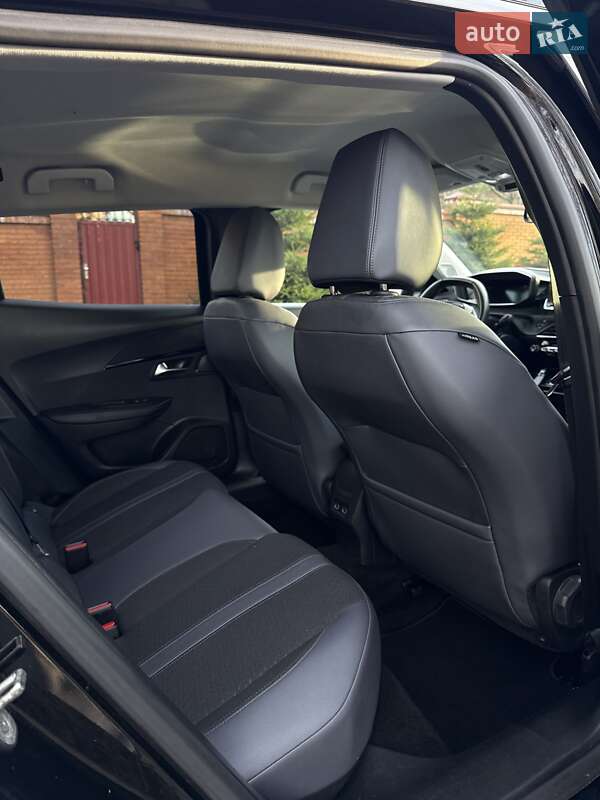 Позашляховик / Кросовер Peugeot e-2008 2020 в Львові