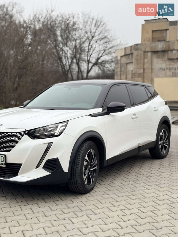 Позашляховик / Кросовер Peugeot e-2008 2020 в Києві