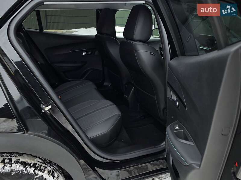 Внедорожник / Кроссовер Peugeot e-2008 2020 в Тернополе