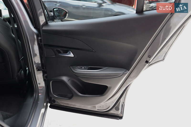 Внедорожник / Кроссовер Peugeot e-2008 2024 в Львове фото 45 Внедорожник / Кроссовер Peugeot e-2008 2024 в Львове