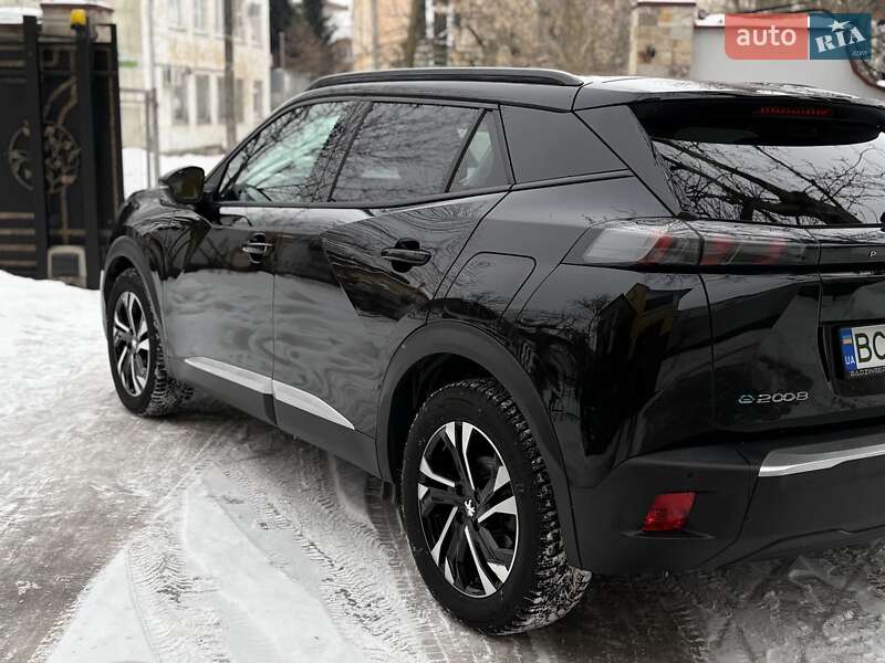 Внедорожник / Кроссовер Peugeot e-2008 2021 в Дрогобыче