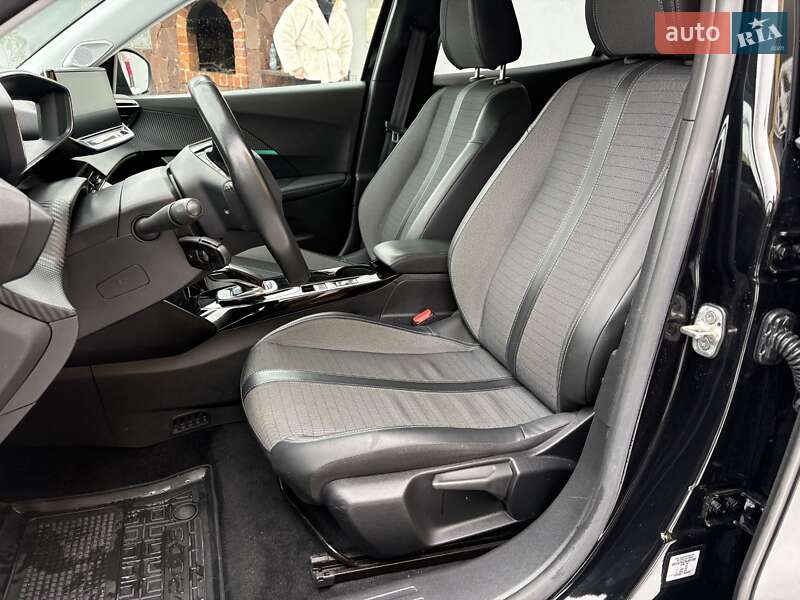 Внедорожник / Кроссовер Peugeot e-2008 2021 в Дрогобыче