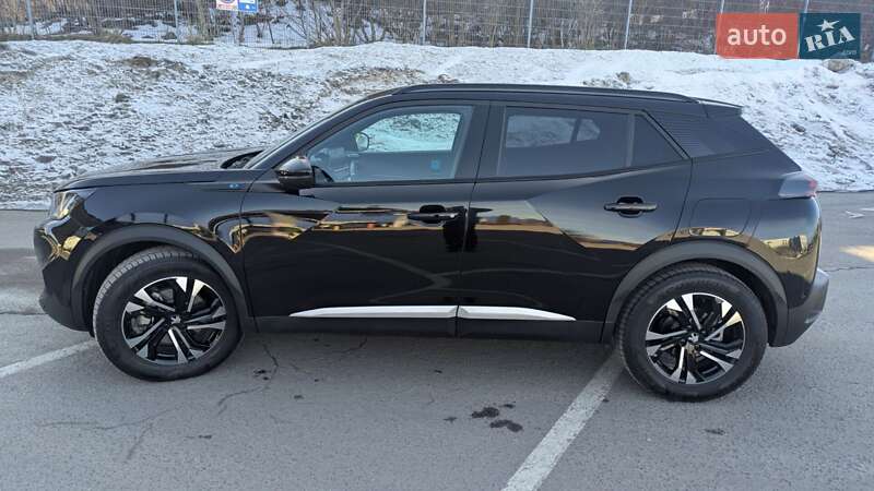 Внедорожник / Кроссовер Peugeot e-2008 2022 в Львове