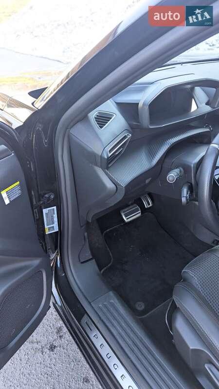Внедорожник / Кроссовер Peugeot e-2008 2022 в Львове