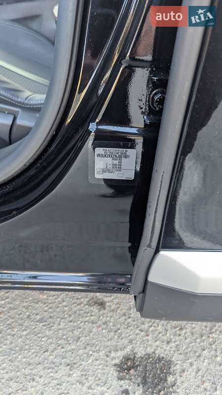 Внедорожник / Кроссовер Peugeot e-2008 2022 в Львове