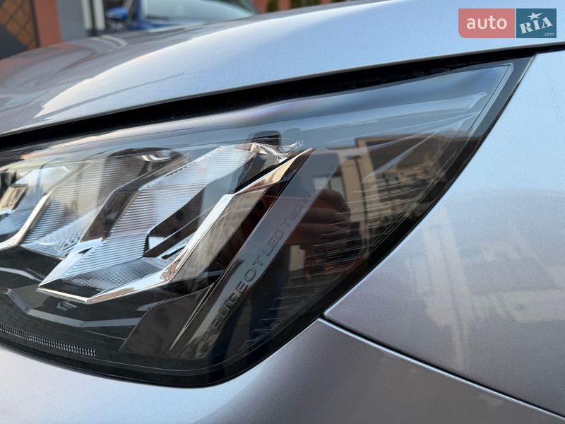 Внедорожник / Кроссовер Peugeot e-2008 2020 в Луцке