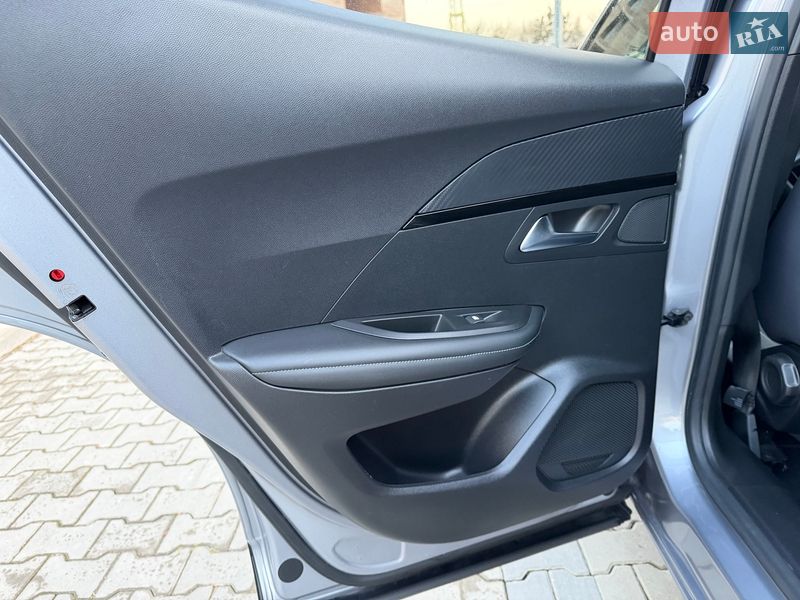 Внедорожник / Кроссовер Peugeot e-2008 2020 в Луцке