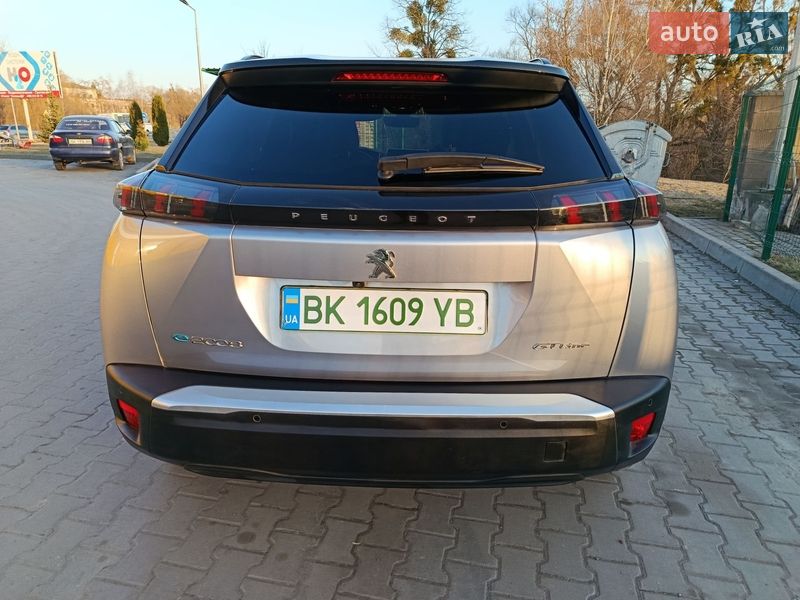 Внедорожник / Кроссовер Peugeot e-2008 2020 в Дубно
