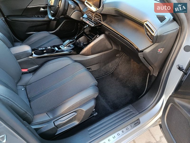 Внедорожник / Кроссовер Peugeot e-2008 2020 в Дубно