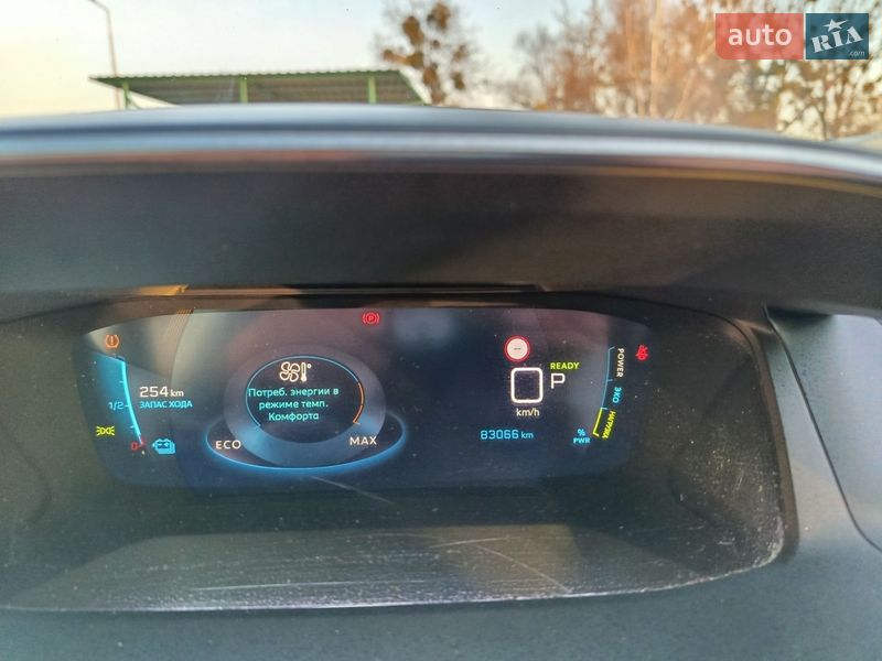 Внедорожник / Кроссовер Peugeot e-2008 2020 в Дубно