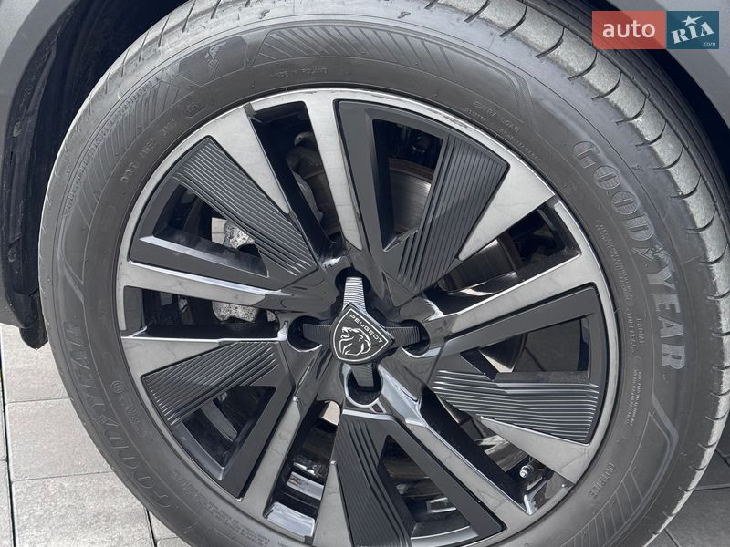 Внедорожник / Кроссовер Peugeot e-2008 2024 в Львове