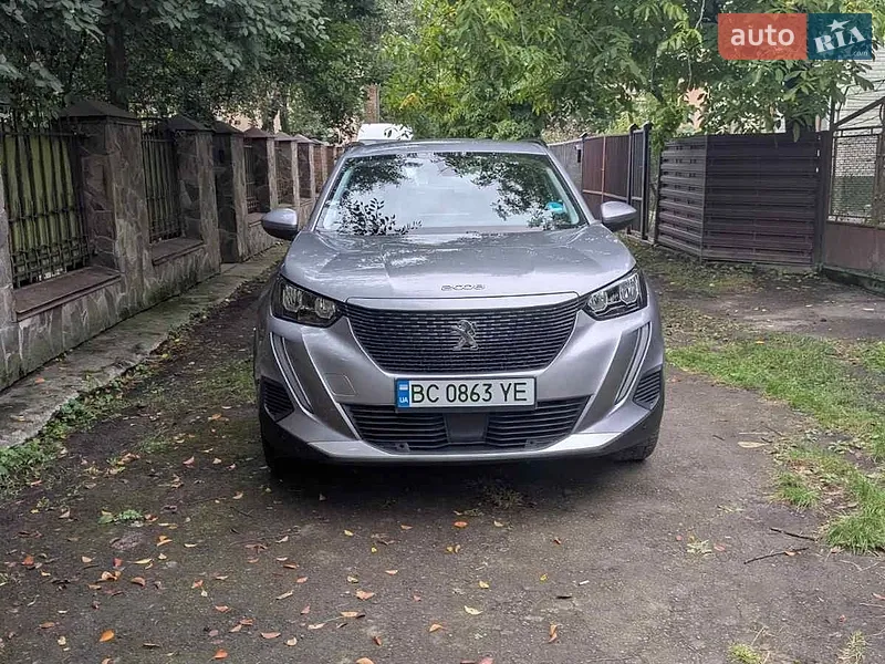 Peugeot e-2008