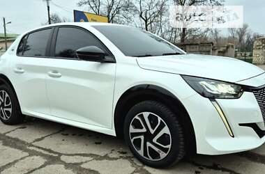 Хэтчбек Peugeot e-208 2023 в Желтых Водах