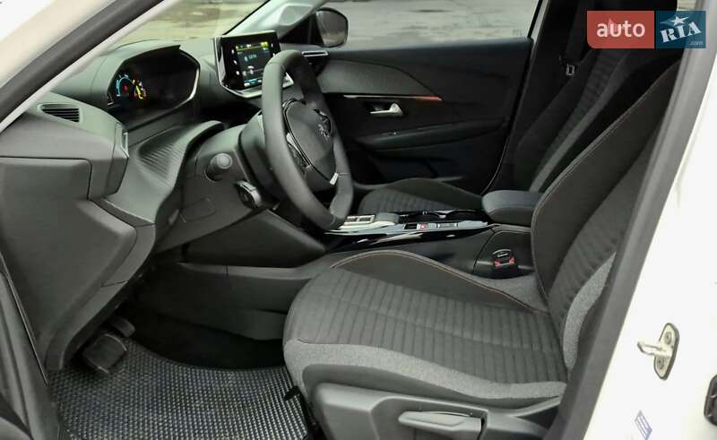 Хетчбек Peugeot e-208 2023 в Жовтих Водах