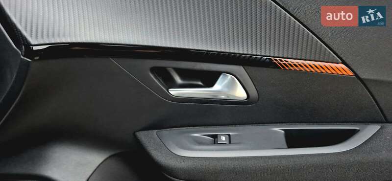Хетчбек Peugeot e-208 2023 в Жовтих Водах