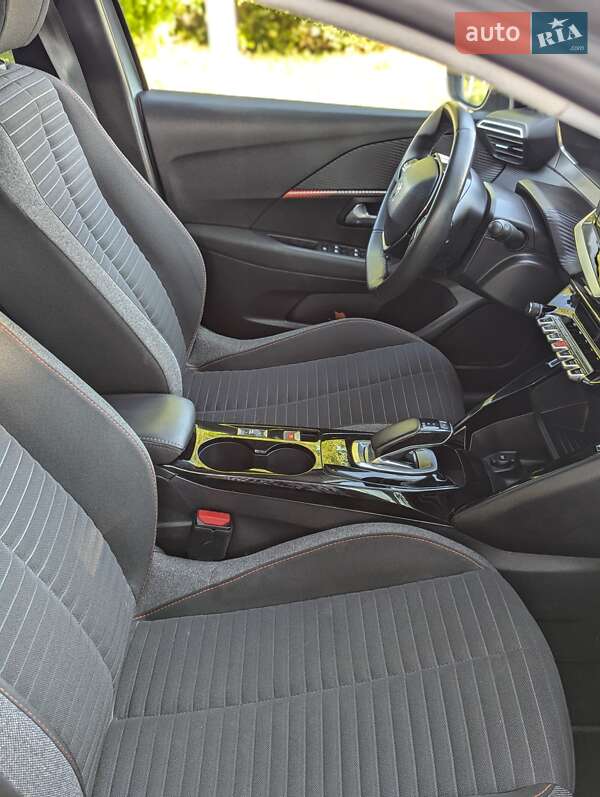 Хэтчбек Peugeot e-208 2021 в Немирове