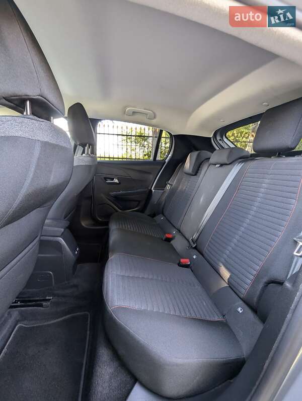 Хэтчбек Peugeot e-208 2021 в Немирове