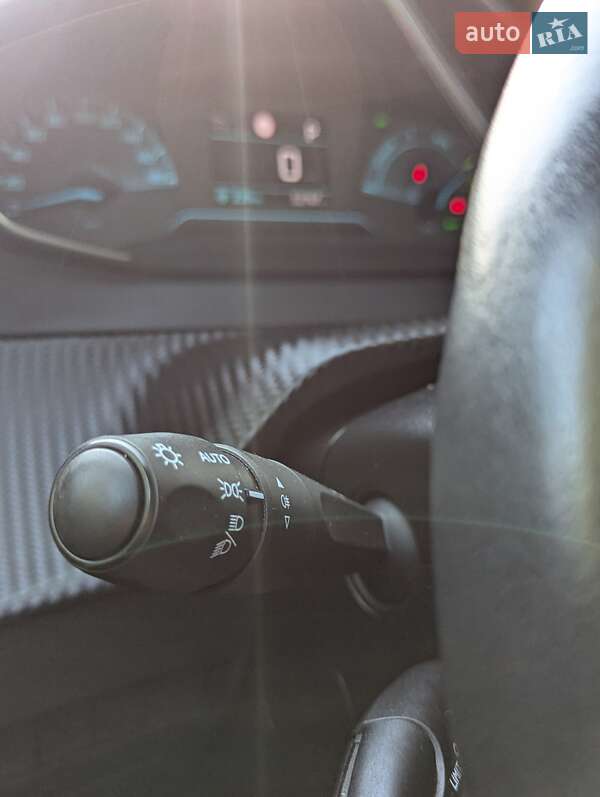 Хэтчбек Peugeot e-208 2021 в Немирове