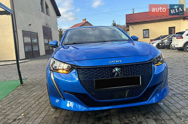 Хэтчбек Peugeot e-208 2021 в 