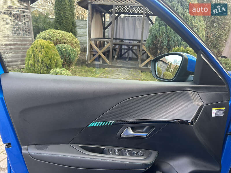 Хэтчбек Peugeot e-208 2021 в Львове