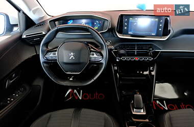 Хэтчбек Peugeot e-208 2021 в 