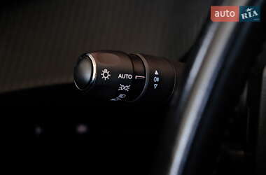 Хэтчбек Peugeot e-208 2021 в 