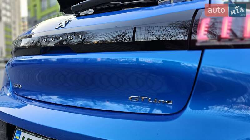 Хэтчбек Peugeot e-208 2021 в Ивано-Франковске