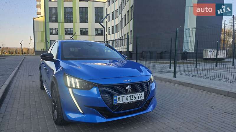 Хэтчбек Peugeot e-208 2021 в Ивано-Франковске