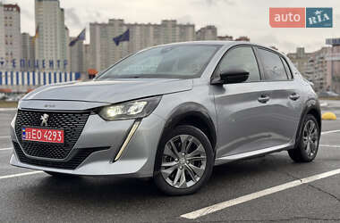 Хэтчбек Peugeot e-208 2022 в Киеве