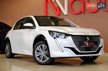 Хэтчбек Peugeot e-208 2021 в 