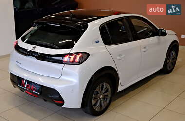 Хэтчбек Peugeot e-208 2021 в 