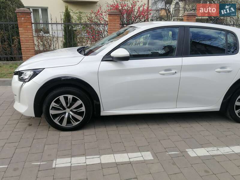 Peugeot e-208 2020