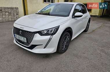 Хэтчбек Peugeot e-208 2021 в 