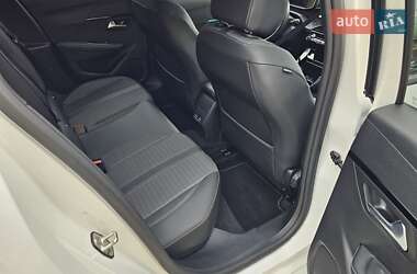 Хэтчбек Peugeot e-208 2021 в 