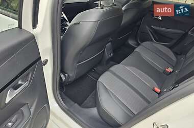 Хэтчбек Peugeot e-208 2021 в 